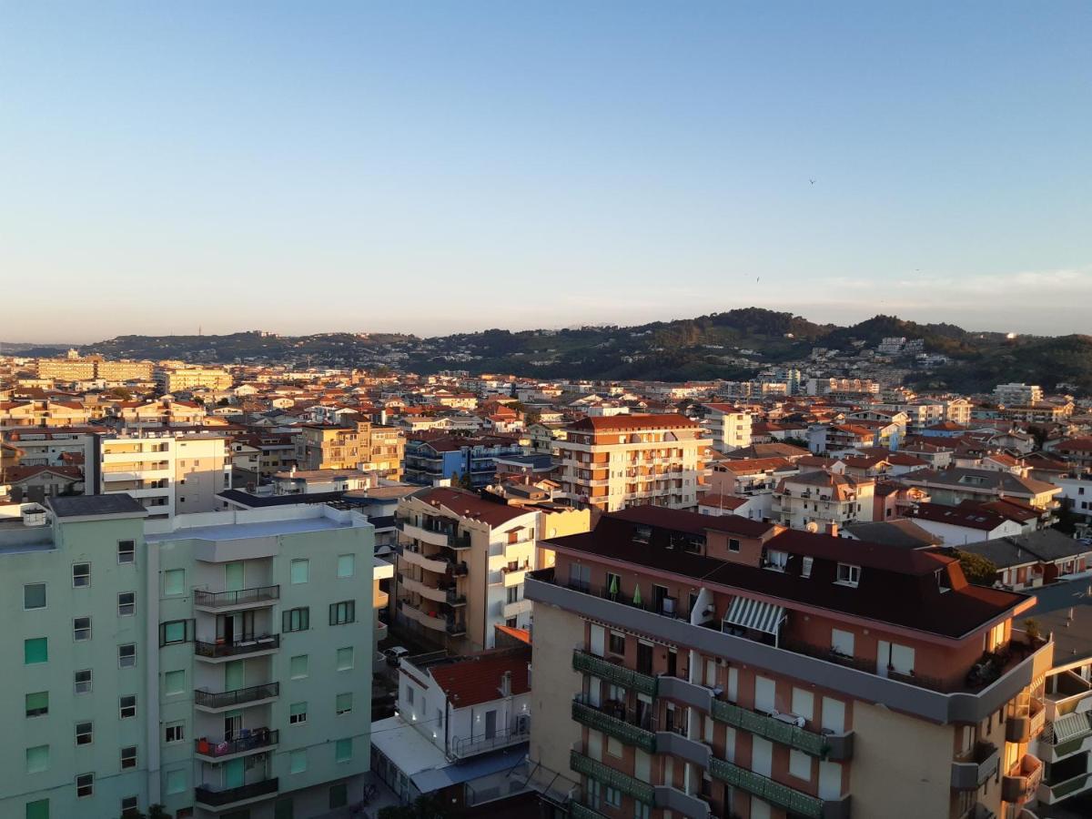 Montesilvano MarinaLa Terrazza Sul Mare公寓 外观 照片